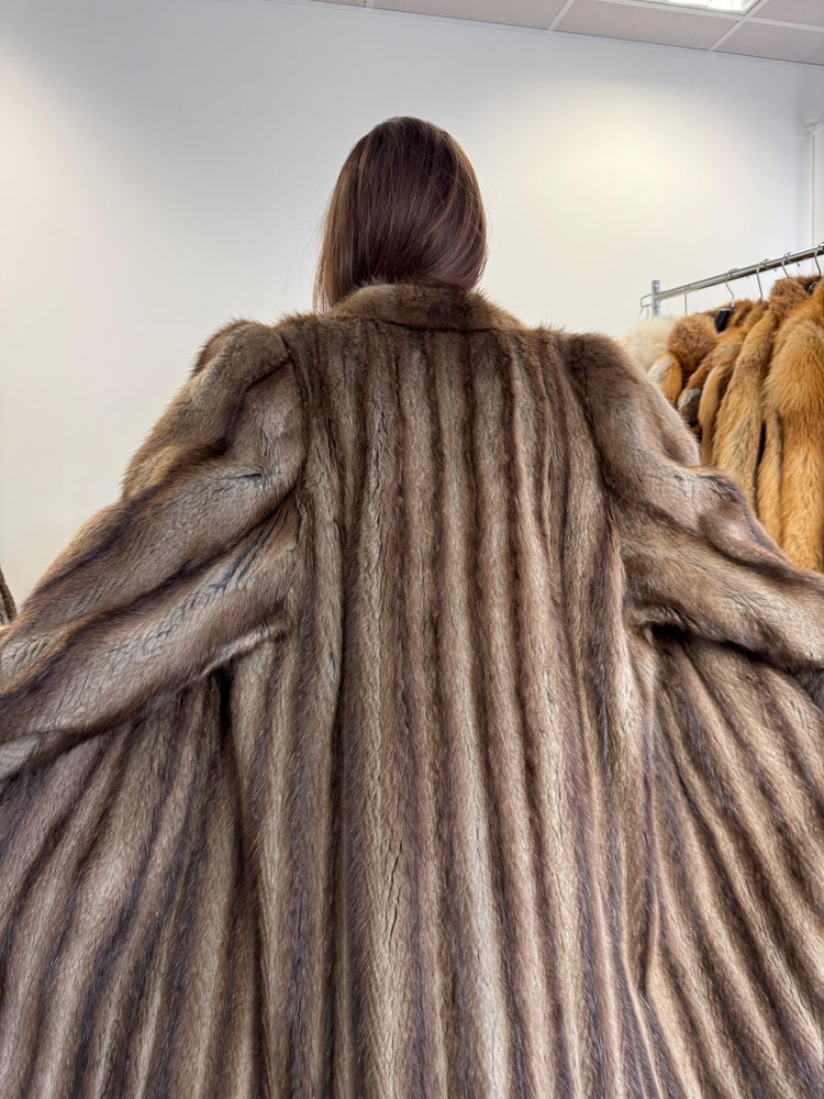 Luxury Muskrat Fur Coat, XXL Size, Long Muskrat Coat, Soft Fur Coat, Vintage Fur Coat, Real Muskrat Coat, Full Length Fur Coat