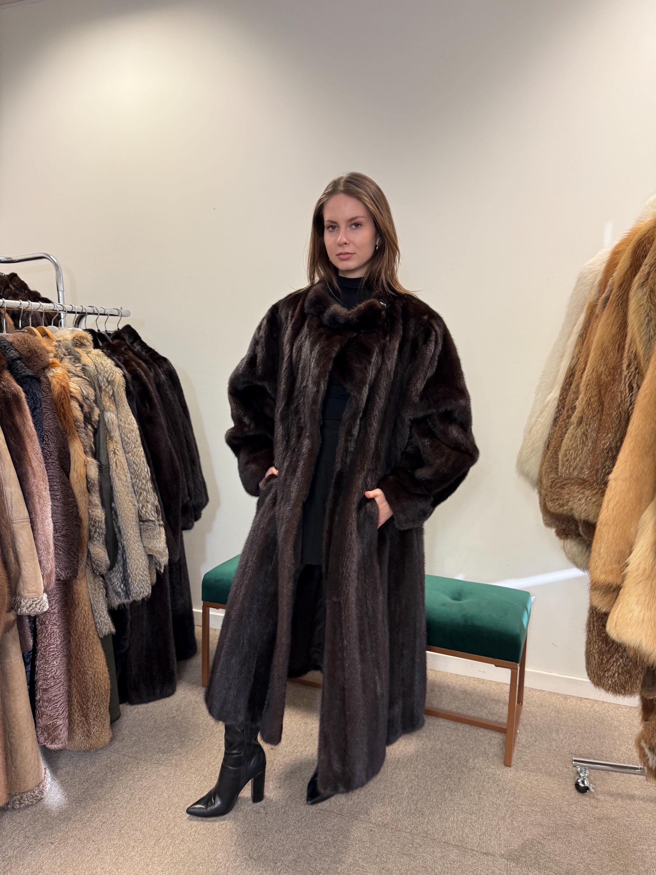 Oversized Dark Brown Mink Coat, 4XL Size, Special Design, Vintage Luxurious Style, Premium Quality Fur, Real Mink Fur, Soft & Thick Fur Coat