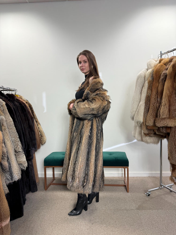 Full-Length Coyote Fur Coat, small Size, Women's Fur Coat, Real Coyote Fur Coat, Coyote Coat Women, Vintage Fur Coat, Real Coyote Coat, Fur