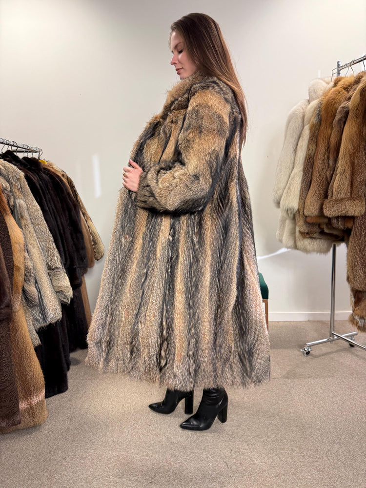 Full-Length Coyote Fur Coat, small Size, Women's Fur Coat, Real Coyote Fur Coat, Coyote Coat Women, Vintage Fur Coat, Real Coyote Coat, Fur