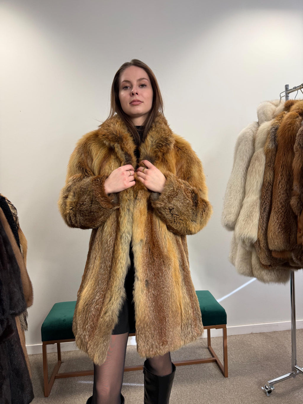 Outlet Red Fox Fur Coat, Medium Size, Vintage Fur Coat, Fur Coat Women, Real Fox Coat, Fox Fur Jacket, Fur, Fox Coat, Red Fox,damaged lining
