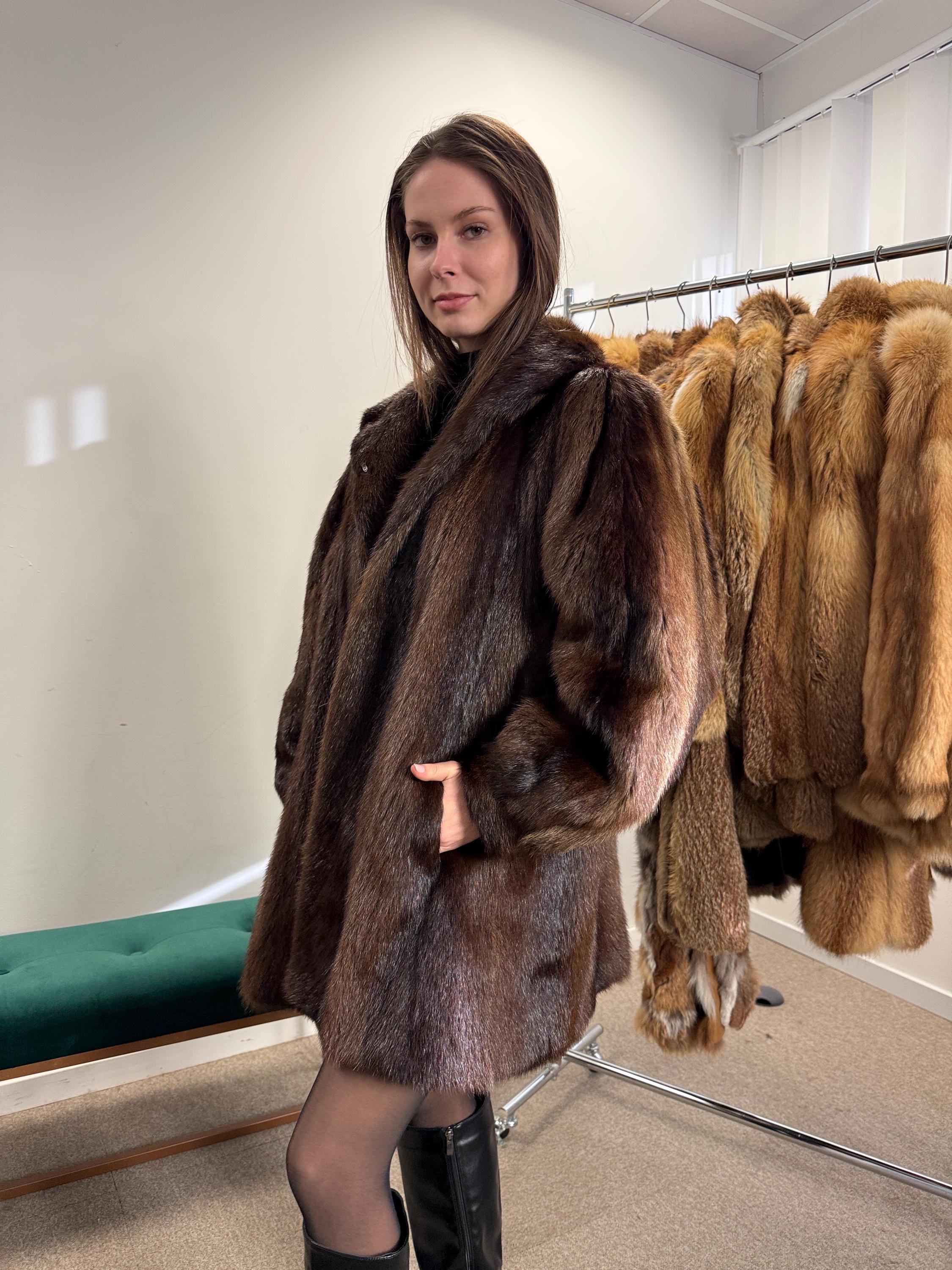 Brown Beaver Fur Coat, Large Size, Beaver Coat, Real Fur, Women's Fur Coat, Vintage Fur Coat, Brown Fur Coat, Fur Coat Women, Large Fur Coat