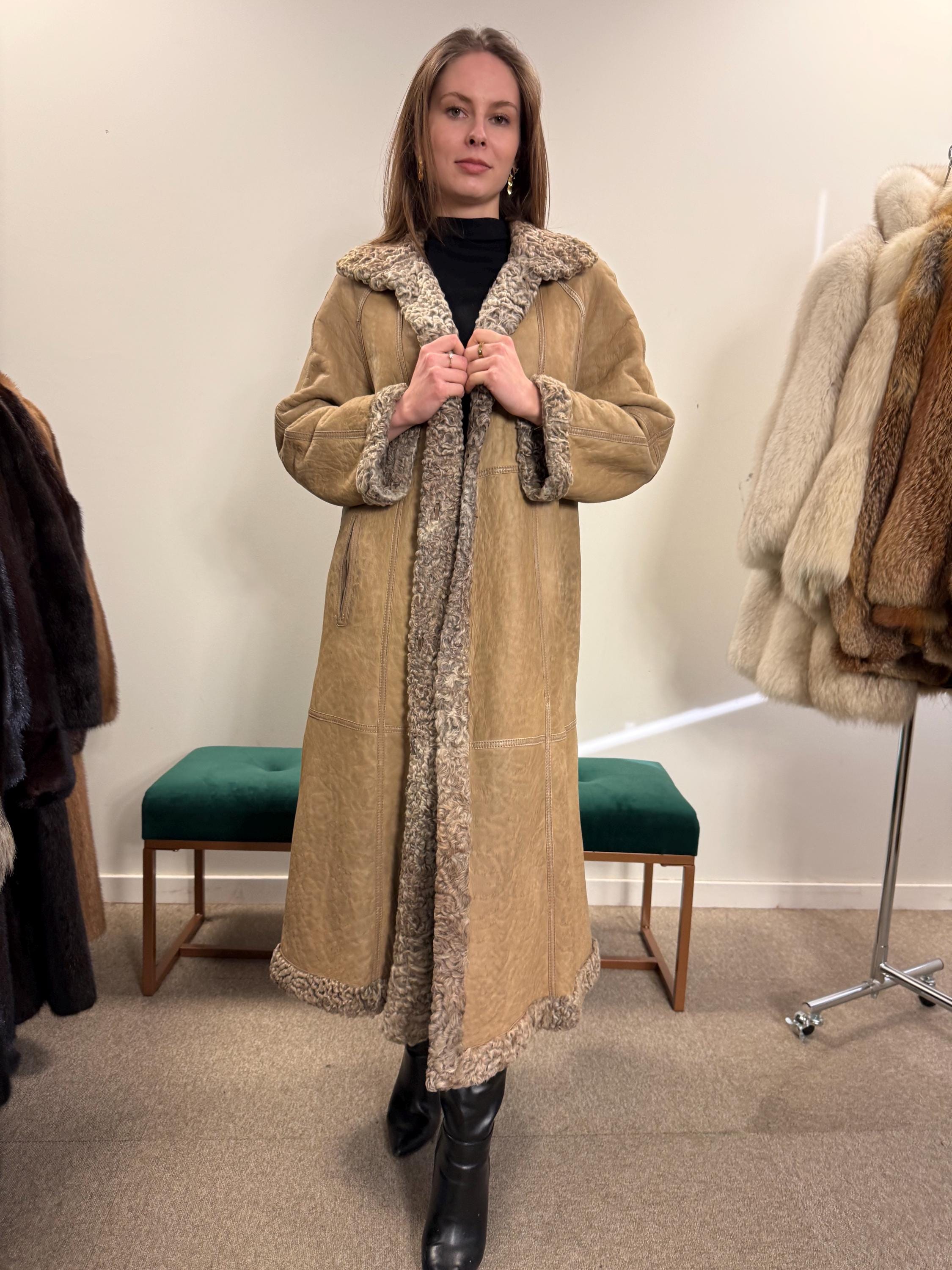 Double Sided Astrakhan Fur Coat, M Size, Long Fur Coat, Astrakhan Fur Coat, Women's Fur Coat, Vintage Fur Coat, Real Fur Coat, Thick Fur