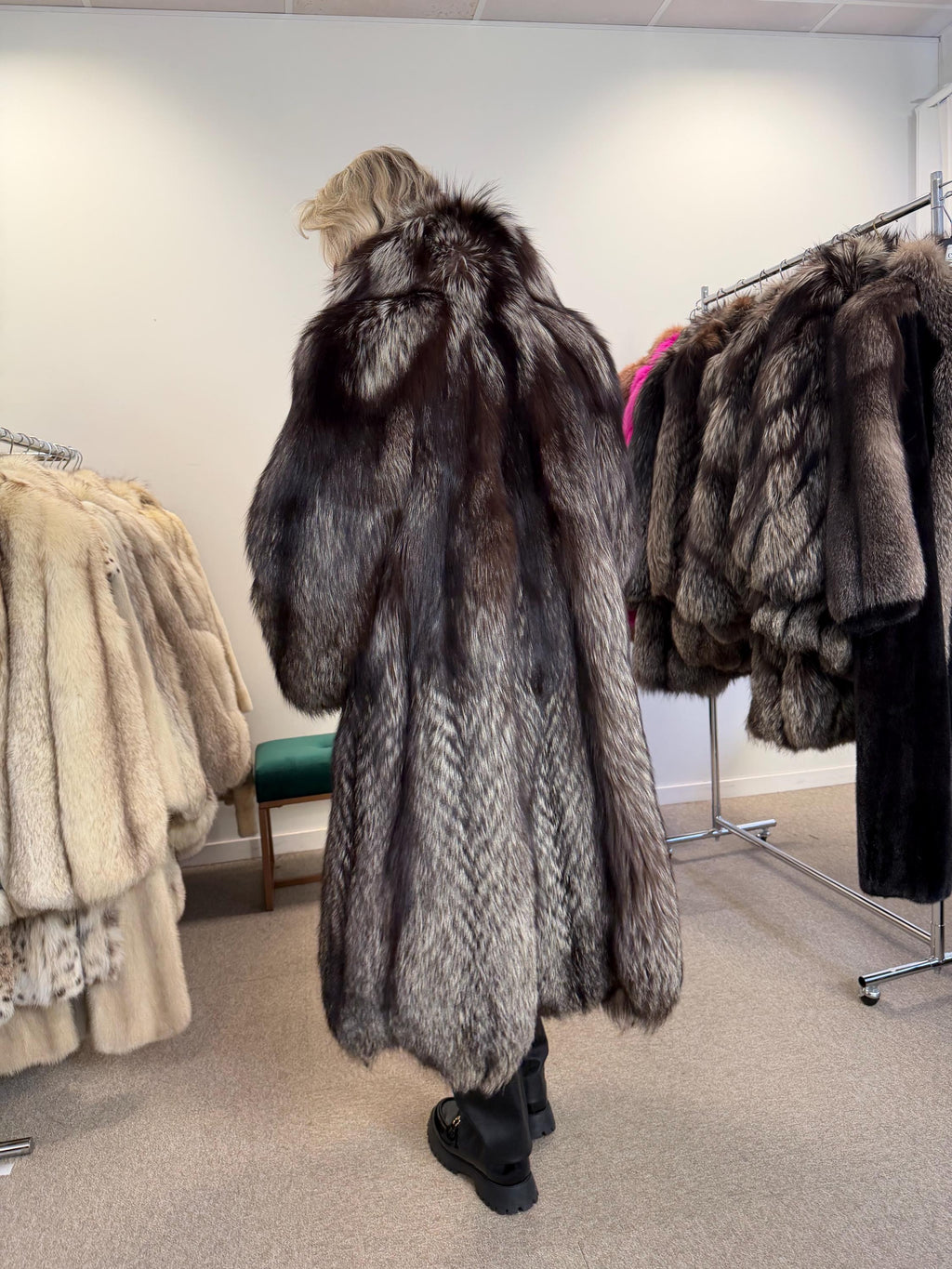 Silver Fox Fur Coat, XL Size, Real Fur Coat, Vintage Fox Fur, Fox Silver Coat, Women Fox Fur Coat, Real Fox, Nordic Fox, Elegant Fox Fur