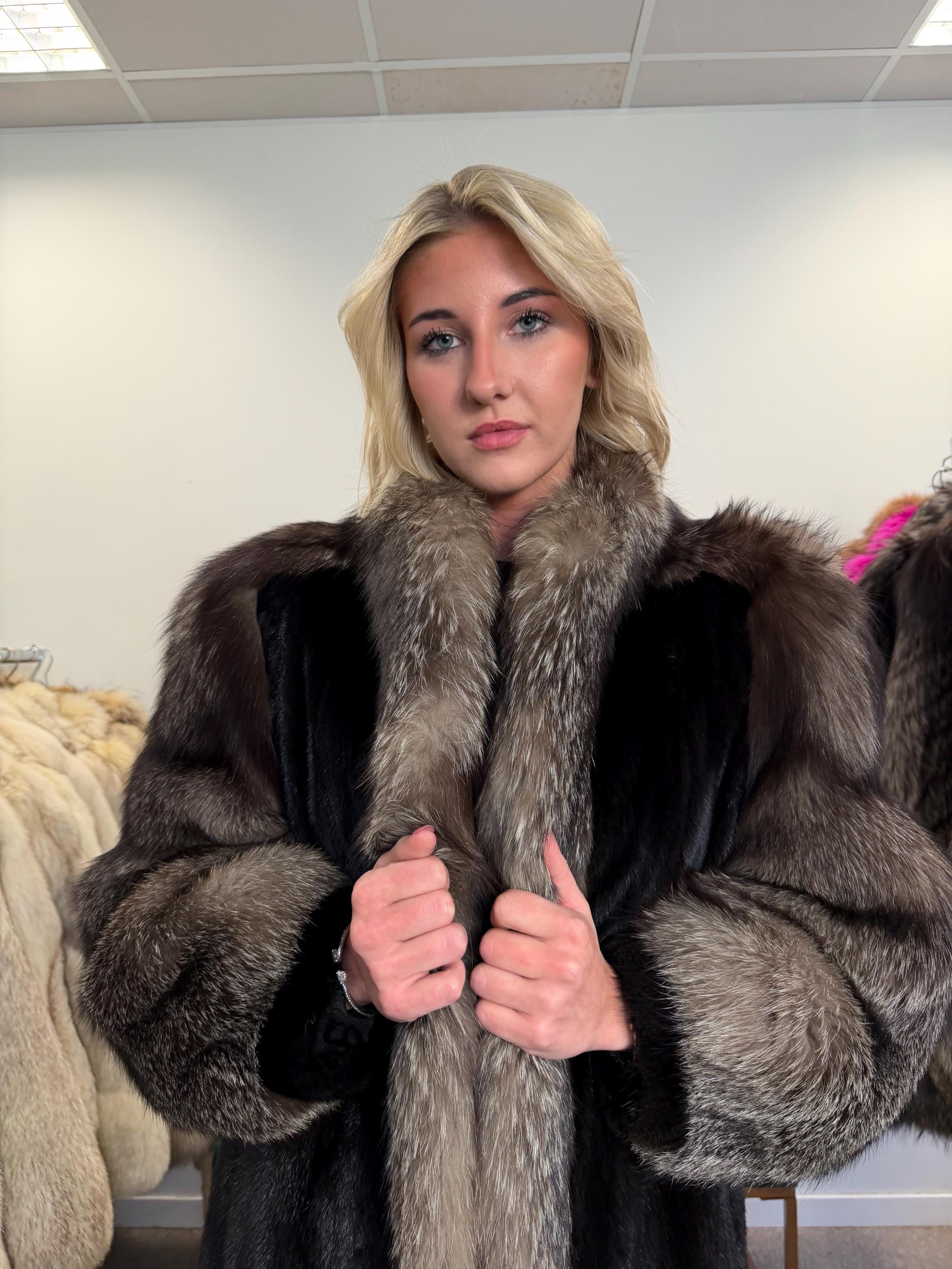 Black Mink Fur Coat, Large Size, Full Black Fur Coat, Excellent Real Black Mink Fur, Vintage Fur Coat, Rare Find Mink Coat, High Fur Quality
