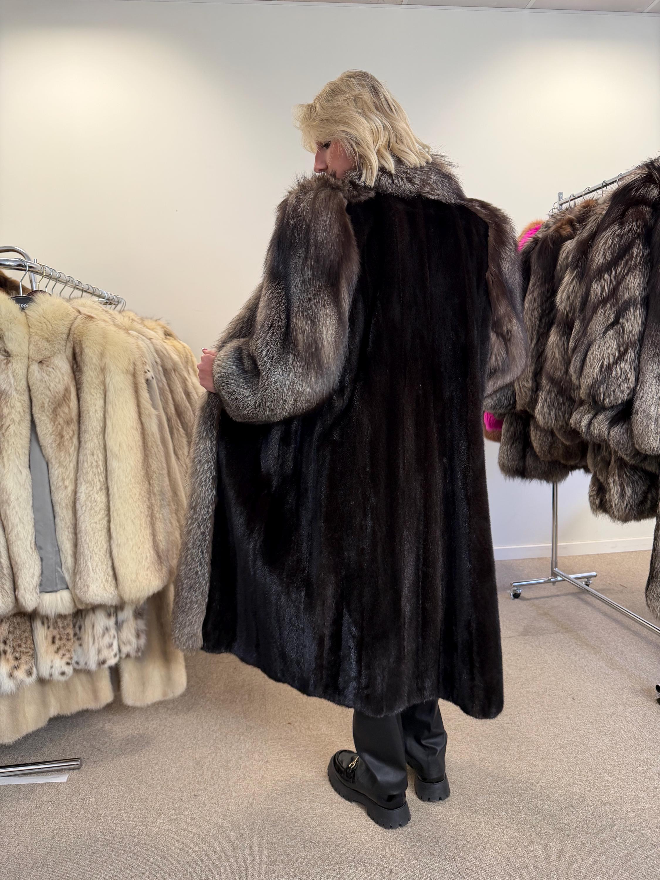 Black Mink Fur Coat, Large Size, Full Black Fur Coat, Excellent Real Black Mink Fur, Vintage Fur Coat, Rare Find Mink Coat, High Fur Quality