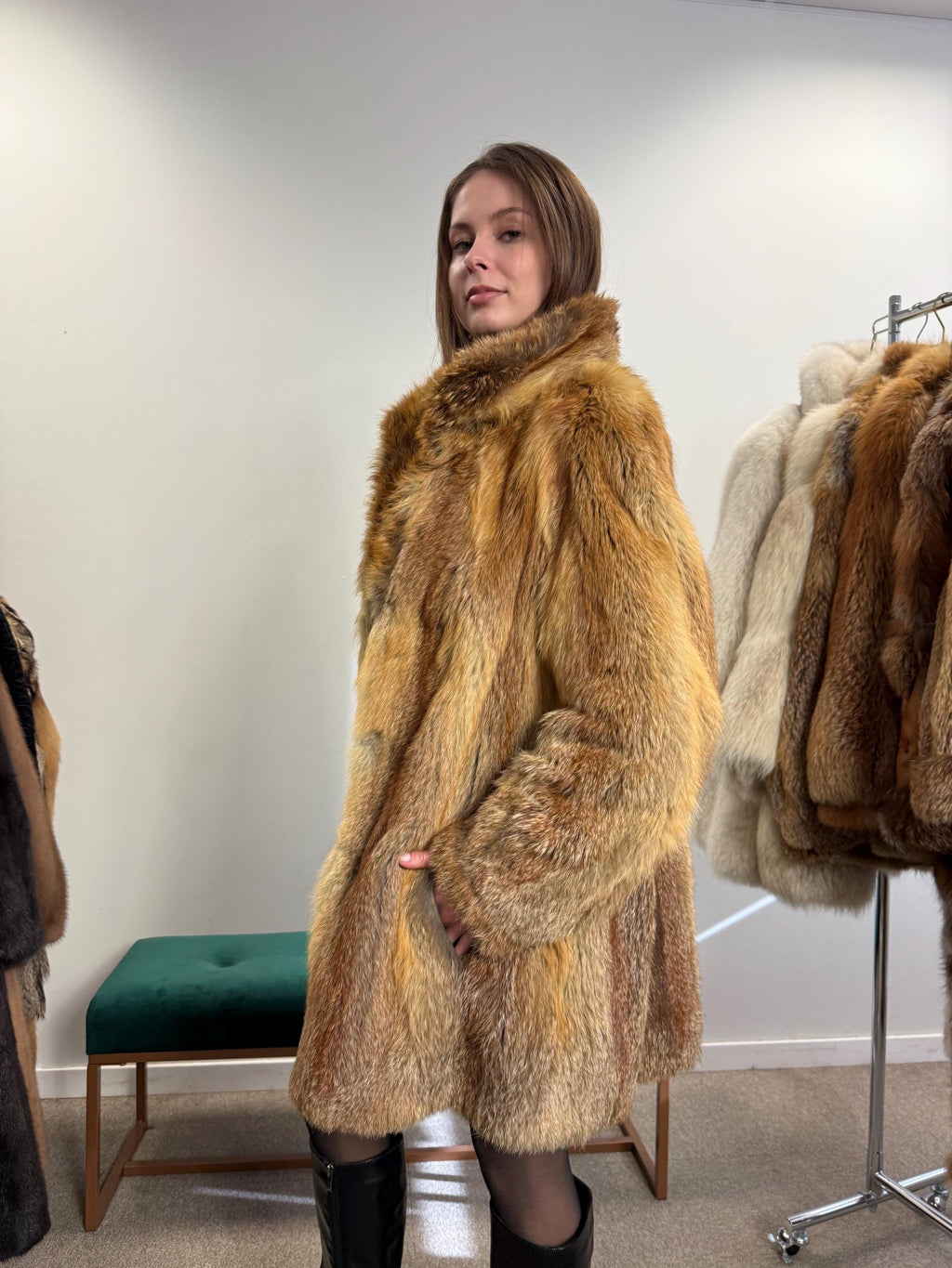 Outlet Red Fox Fur Coat, Medium Size, Vintage Fur Coat, Fur Coat Women, Real Fox Coat, Fox Fur Jacket, Fur, Fox Coat, Red Fox,damaged lining