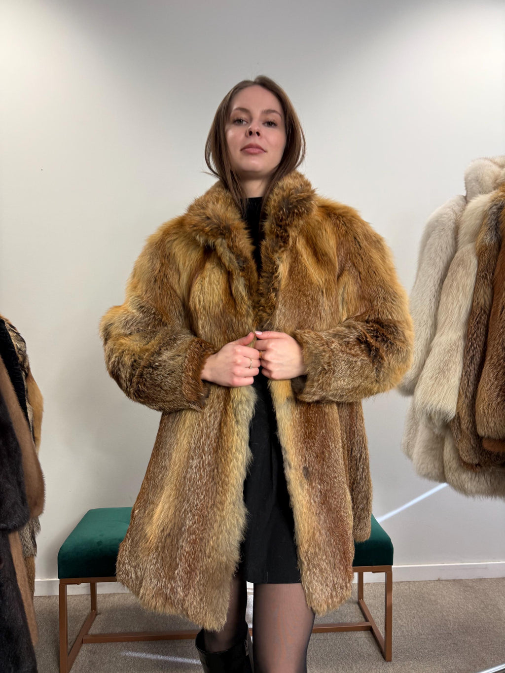 Outlet Red Fox Fur Coat, Medium Size, Vintage Fur Coat, Fur Coat Women, Real Fox Coat, Fox Fur Jacket, Fur, Fox Coat, Red Fox,damaged lining