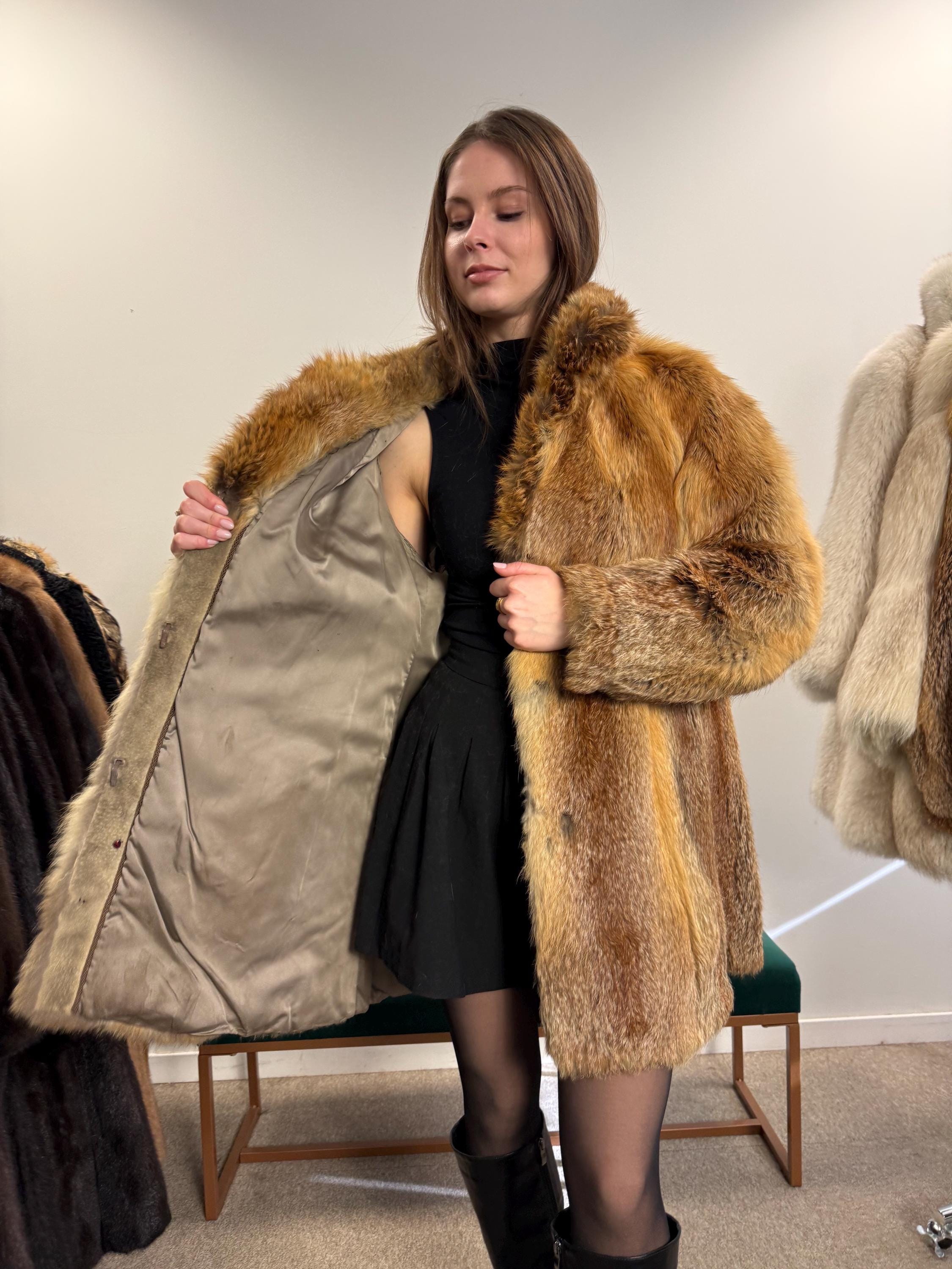 Outlet Red Fox Fur Coat, Medium Size, Vintage Fur Coat, Fur Coat Women, Real Fox Coat, Fox Fur Jacket, Fur, Fox Coat, Red Fox,damaged lining