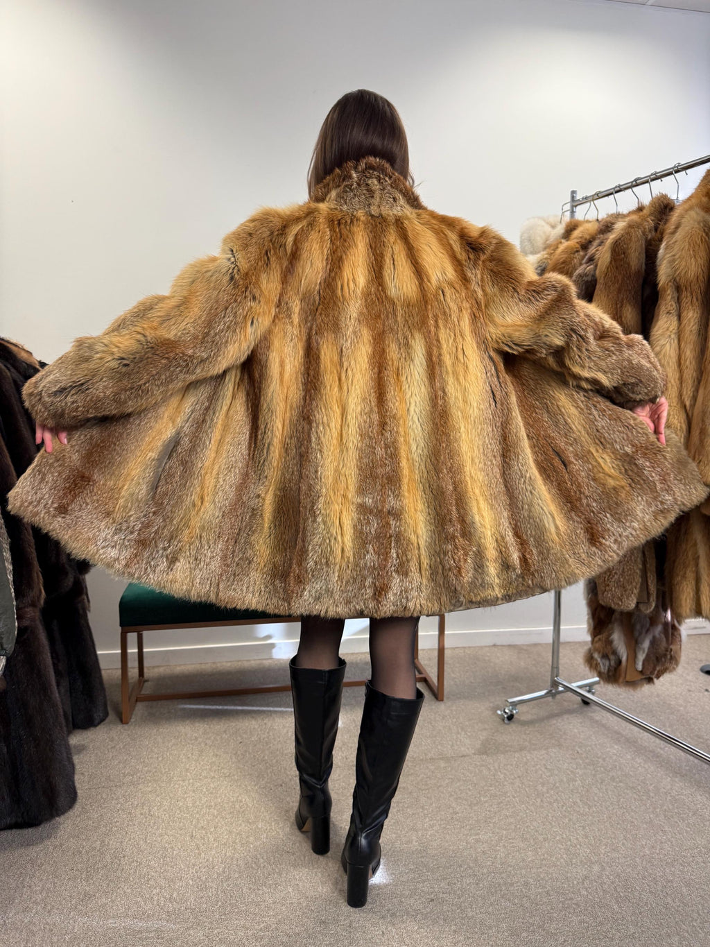 Outlet Red Fox Fur Coat, Medium Size, Vintage Fur Coat, Fur Coat Women, Real Fox Coat, Fox Fur Jacket, Fur, Fox Coat, Red Fox,damaged lining