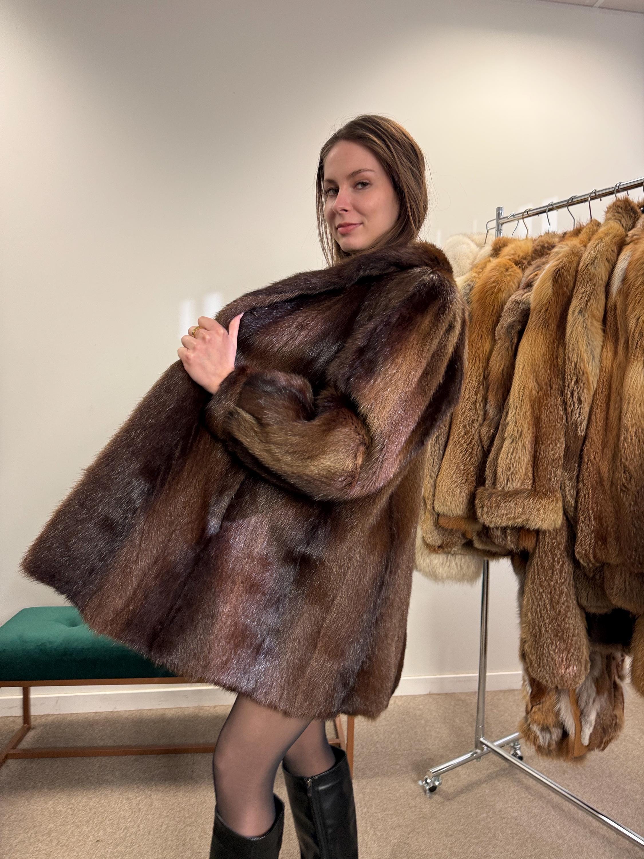 Brown Beaver Fur Coat, Large Size, Beaver Coat, Real Fur, Women's Fur Coat, Vintage Fur Coat, Brown Fur Coat, Fur Coat Women, Large Fur Coat