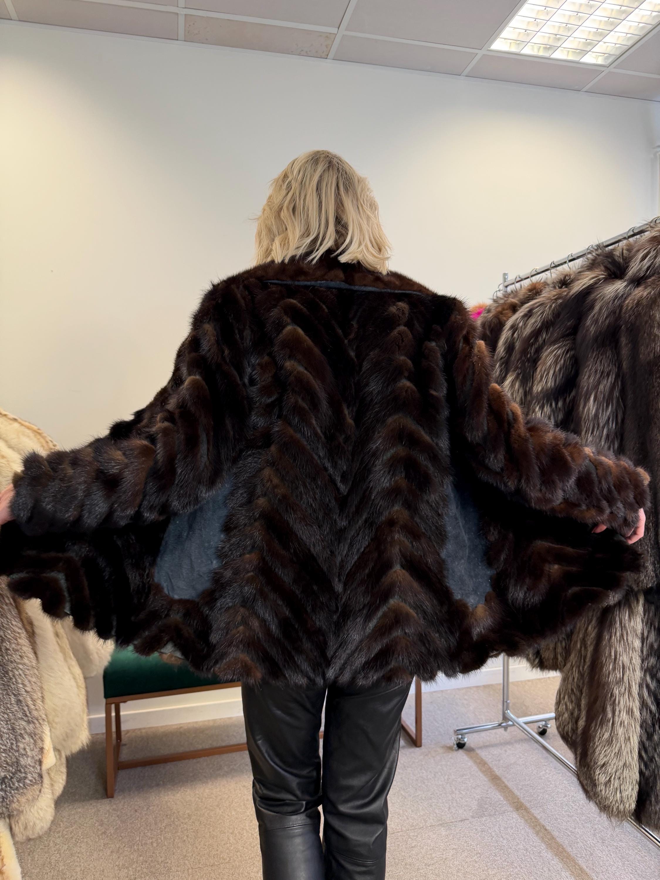Dark Brown Mink Fur Jacket, Medium Size, Mink Coat, Real Fur Jacket, Fur Coats, Mink Fur, Brown Mink, Fur, Fur Jacket Mink, Brown Fur Coat