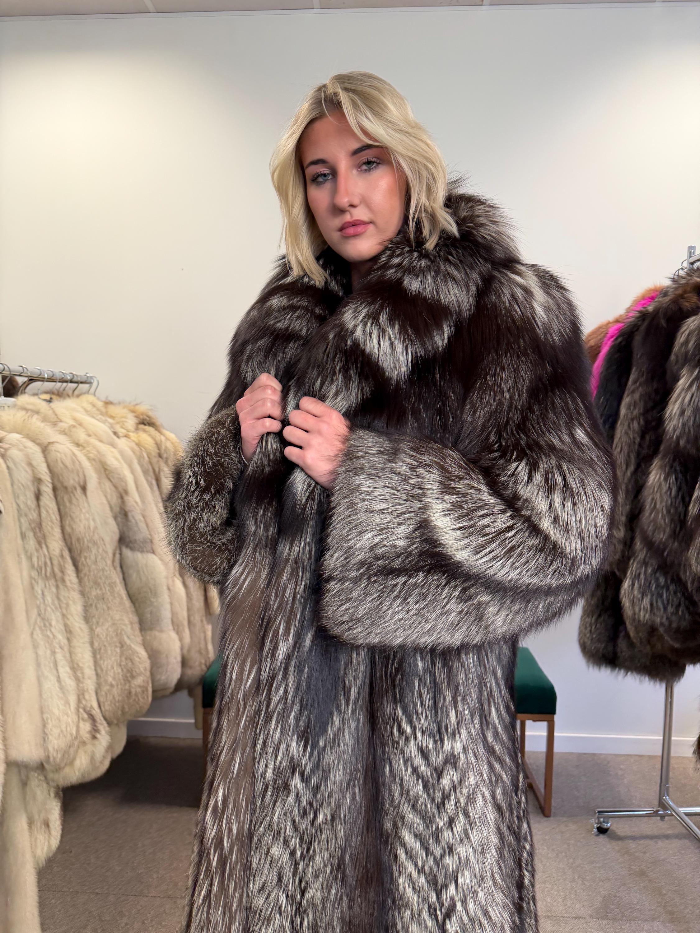 Silver Fox Fur Coat, XL Size, Real Fur Coat, Vintage Fox Fur, Fox Silver Coat, Women Fox Fur Coat, Real Fox, Nordic Fox, Elegant Fox Fur