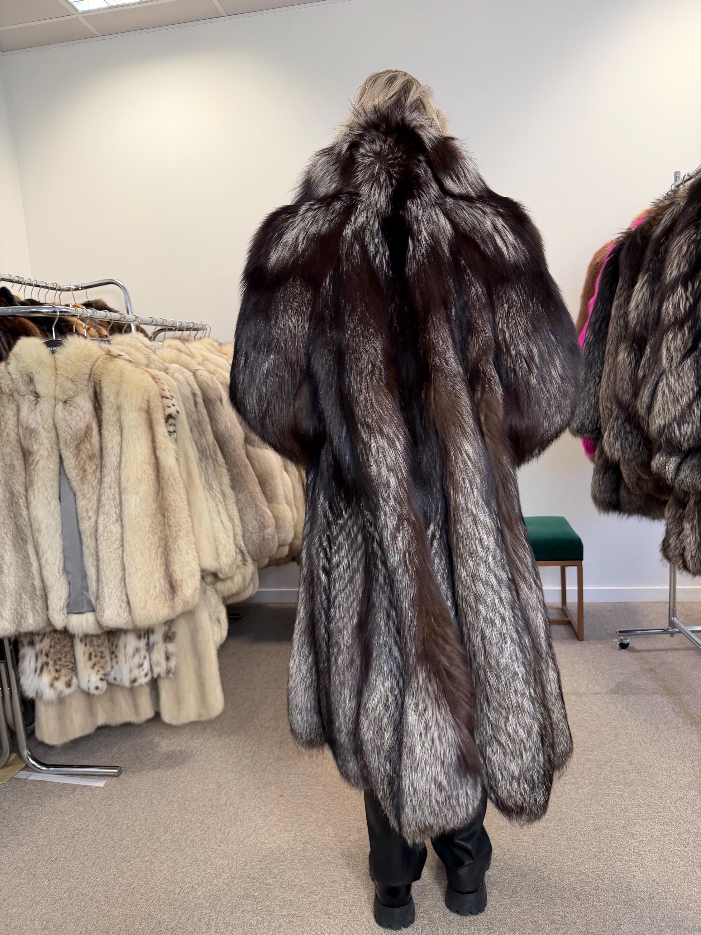 Silver Fox Fur Coat, XL Size, Real Fur Coat, Vintage Fox Fur, Fox Silver Coat, Women Fox Fur Coat, Real Fox, Nordic Fox, Elegant Fox Fur