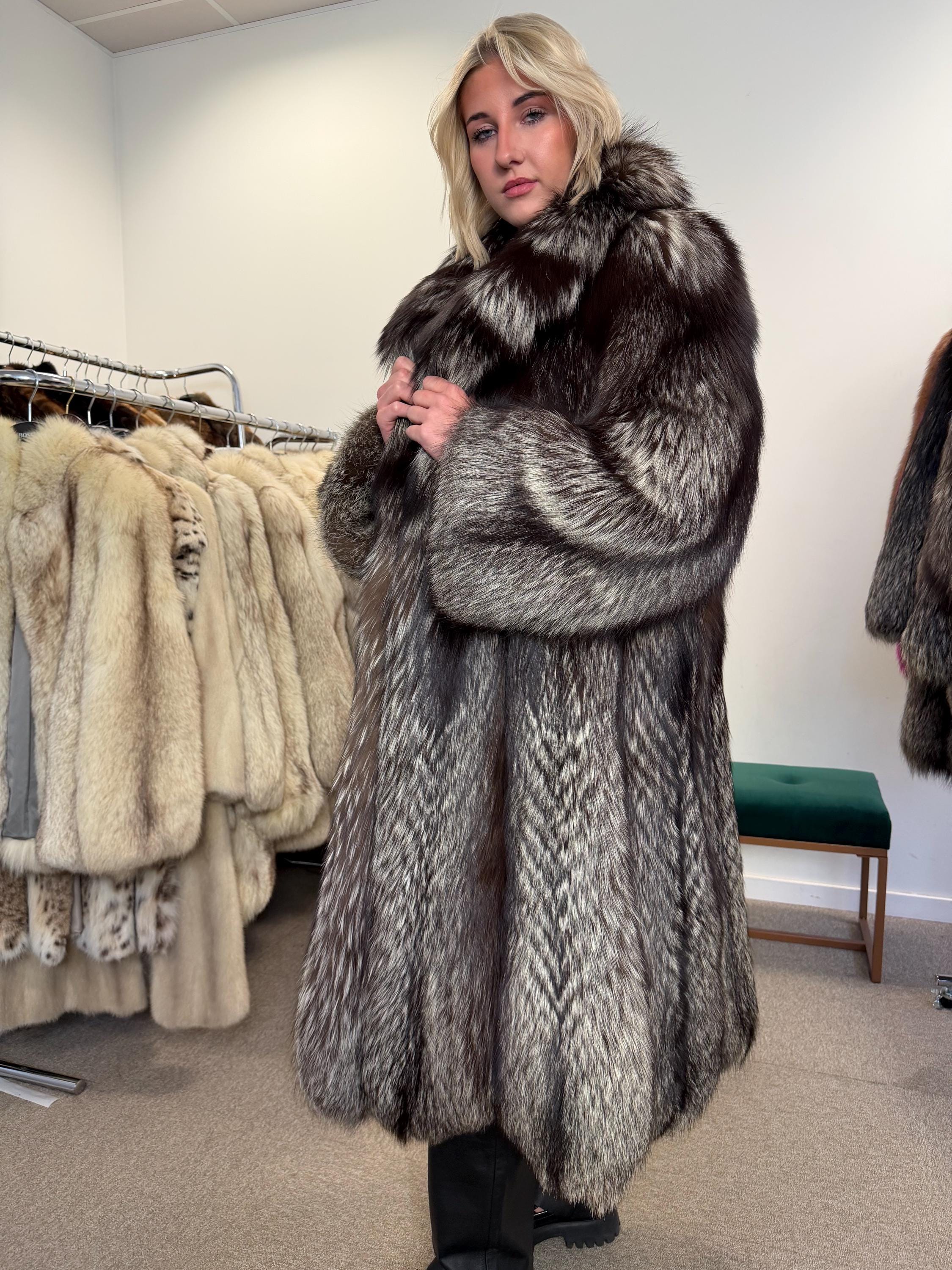 Silver Fox Fur Coat, XL Size, Real Fur Coat, Vintage Fox Fur, Fox Silver Coat, Women Fox Fur Coat, Real Fox, Nordic Fox, Elegant Fox Fur