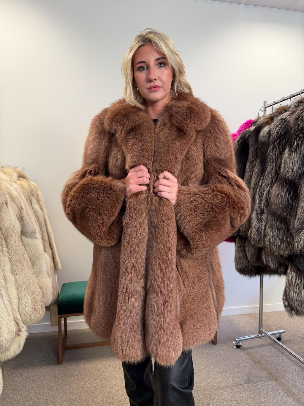 Sable colour Brown fox fur coat full fluffy, medium size, real fur coat, fox fur coat, fur coat women, vintage fur coat, excellent