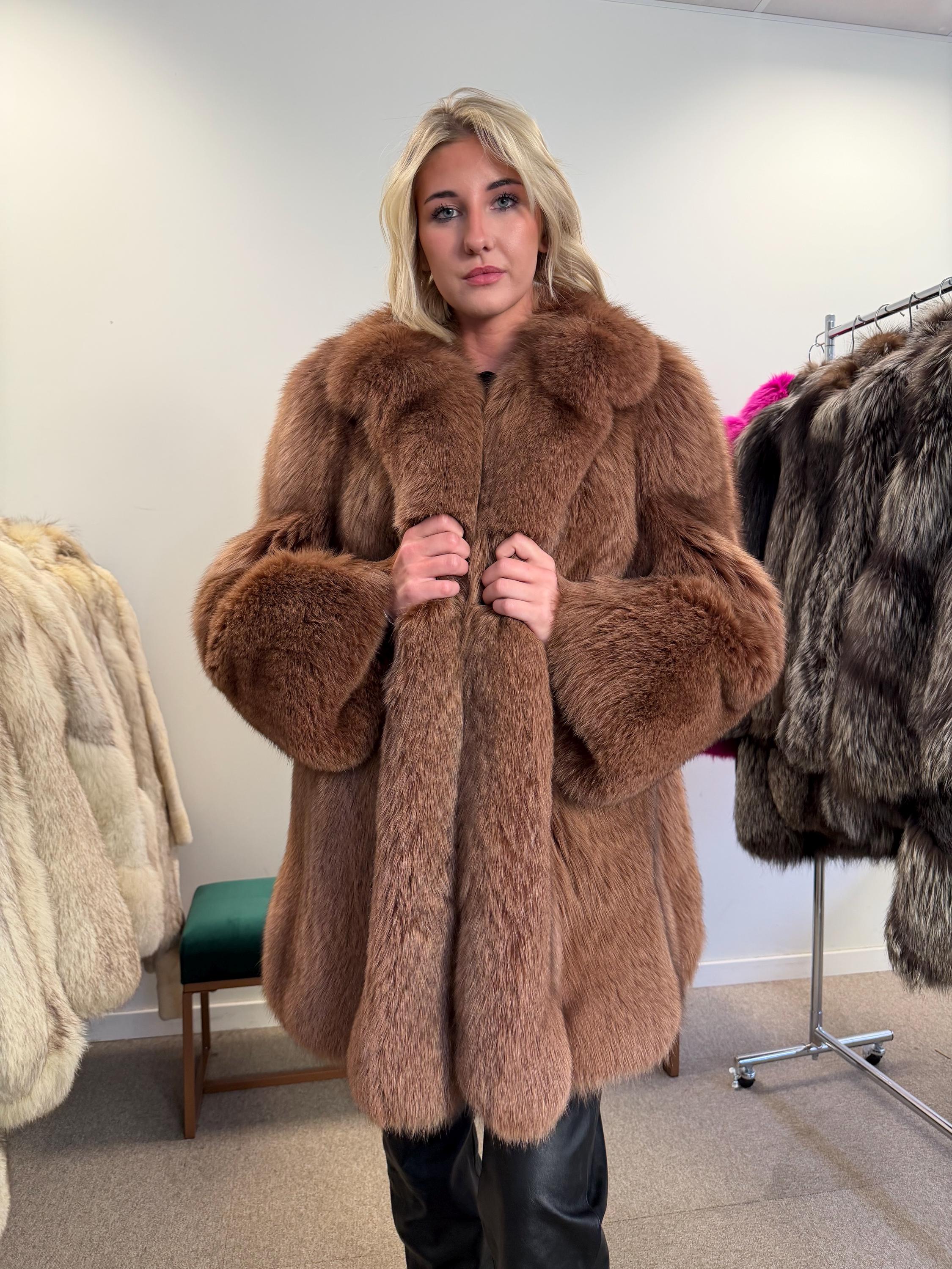 Sable colour Brown fox fur coat full fluffy, medium size, real fur coat, fox fur coat, fur coat women, vintage fur coat, excellent