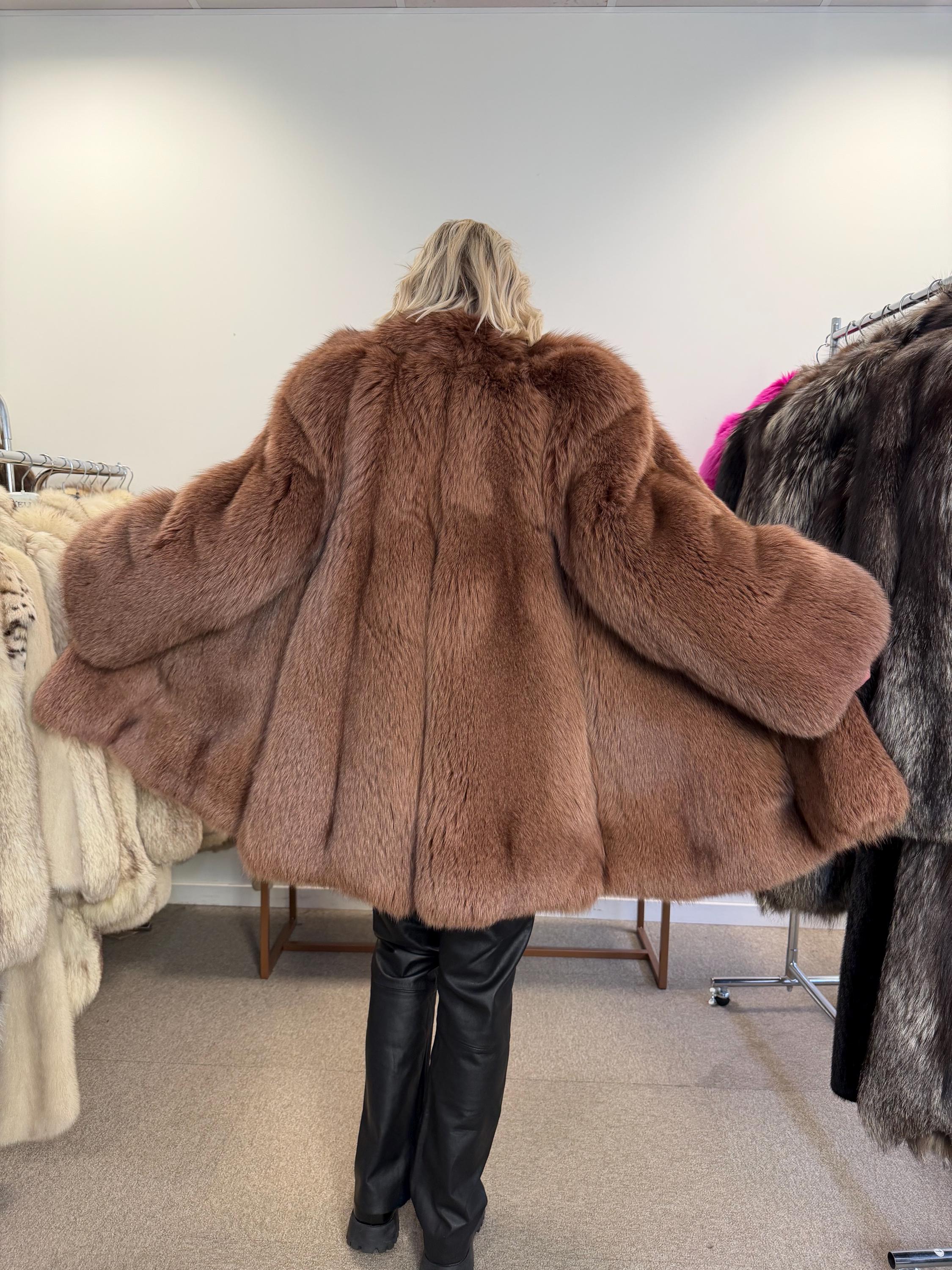 Sable colour Brown fox fur coat full fluffy, medium size, real fur coat, fox fur coat, fur coat women, vintage fur coat, excellent