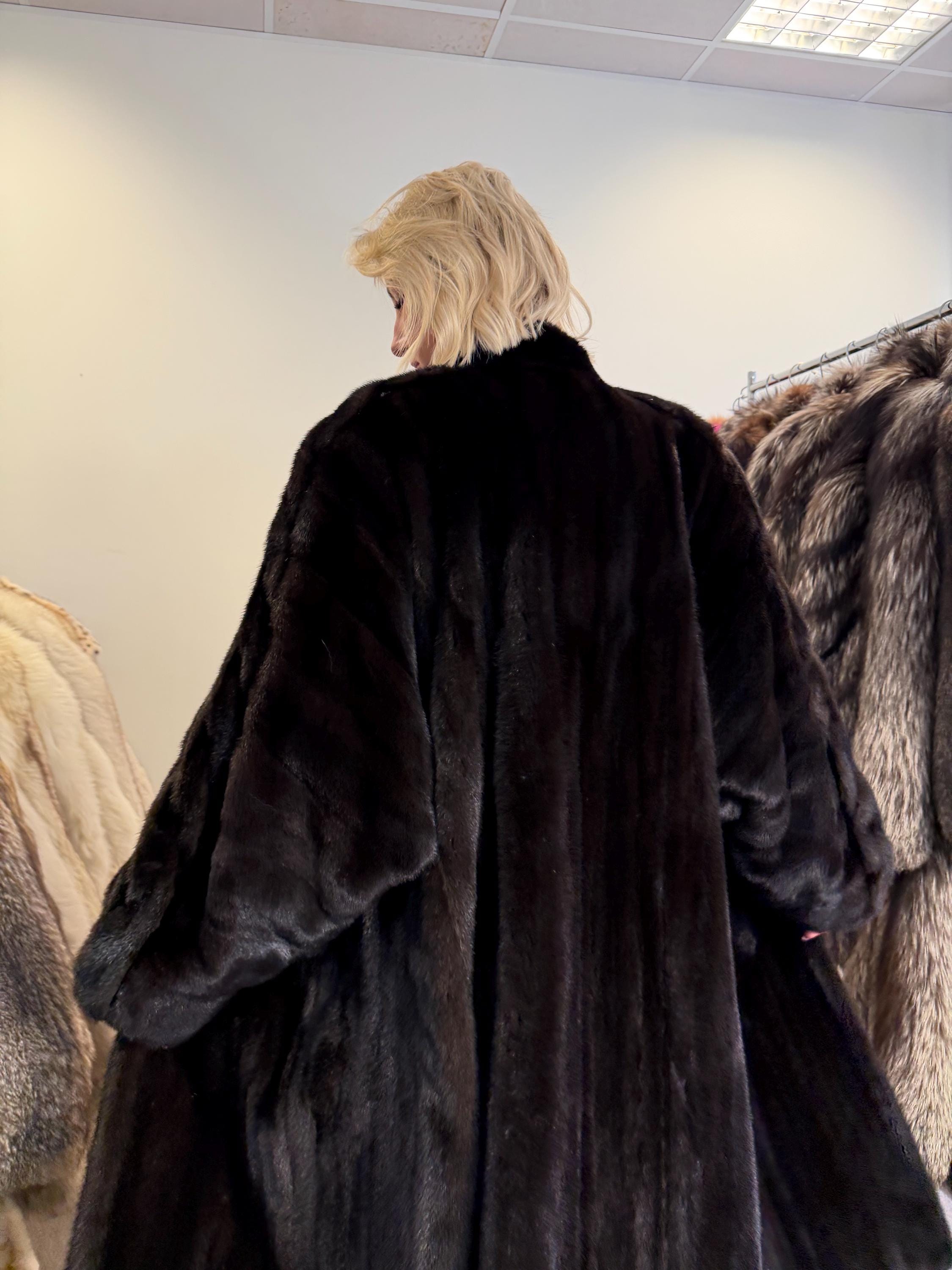 Dark Brown Mink Fur Coat, XXL Size, Mink Coat, Real Fur Coat, Fur Coats, Mink Fur Coat, Brown Mink, Long Coat, Swinger Fur Coat, USA coat