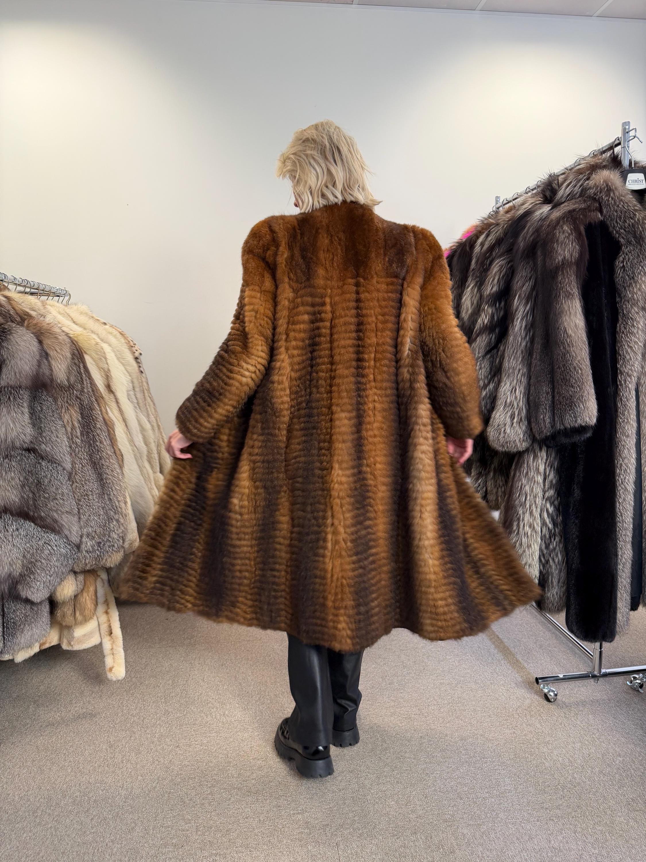 Black Possum Fur Coat, Large Size, Luxury Fur Coat, Real Fur Coat, Full-Length Possum Fur Coat, Vintage Fur Coat, Women's Fur Coat, Real Fur