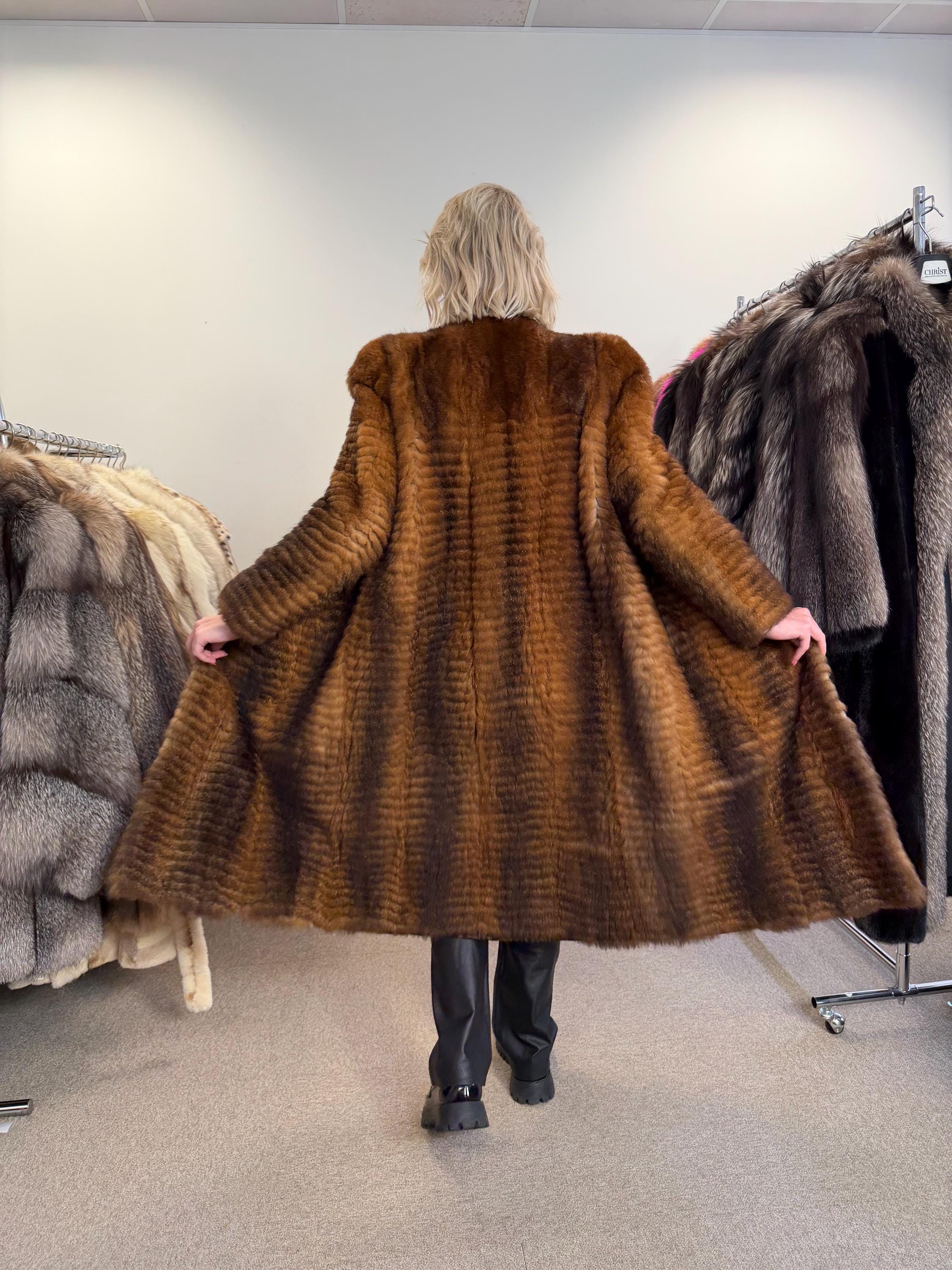 Black Possum Fur Coat, Large Size, Luxury Fur Coat, Real Fur Coat, Full-Length Possum Fur Coat, Vintage Fur Coat, Women's Fur Coat, Real Fur