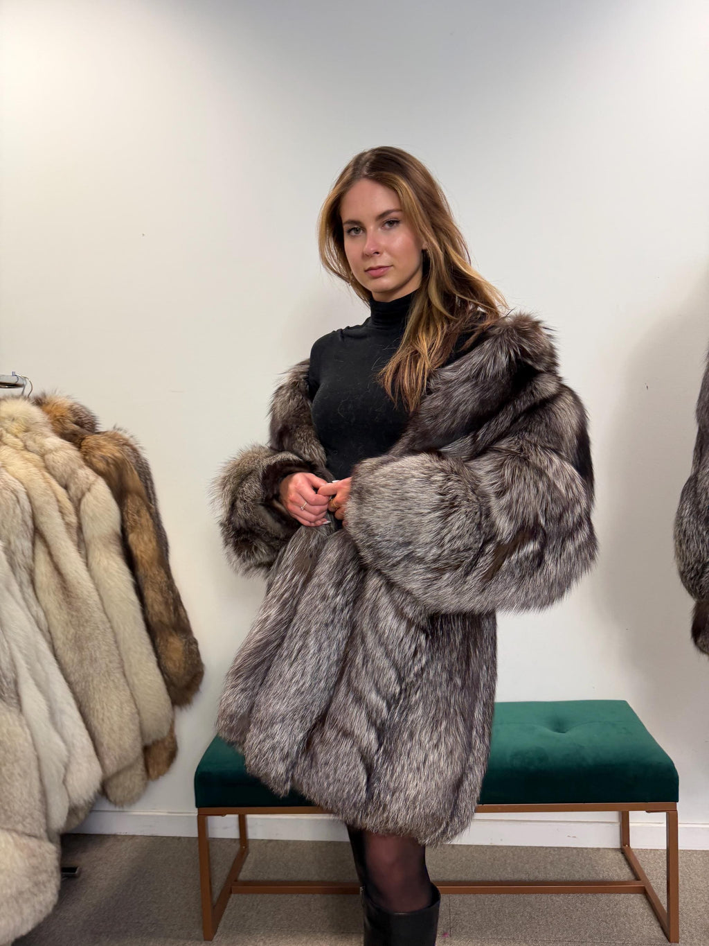 Silver Fox Fur Coat, Medium Size, Real Fur Coat, Vintage Fox Fur, Silver Fox Fur Coat, Women's Fur Coat, Real Fox, Nordic Fox, Elegant Coat