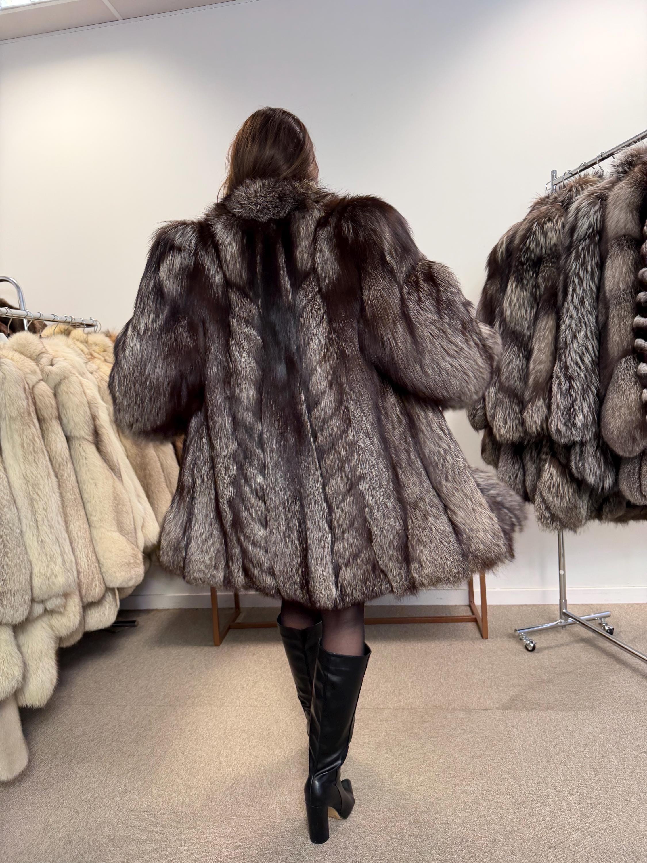 Silver Fox Fur Coat, Medium Size, Real Fur Coat, Vintage Fox Fur, Silver Fox Fur Coat, Women's Fur Coat, Real Fox, Nordic Fox, Elegant Coat