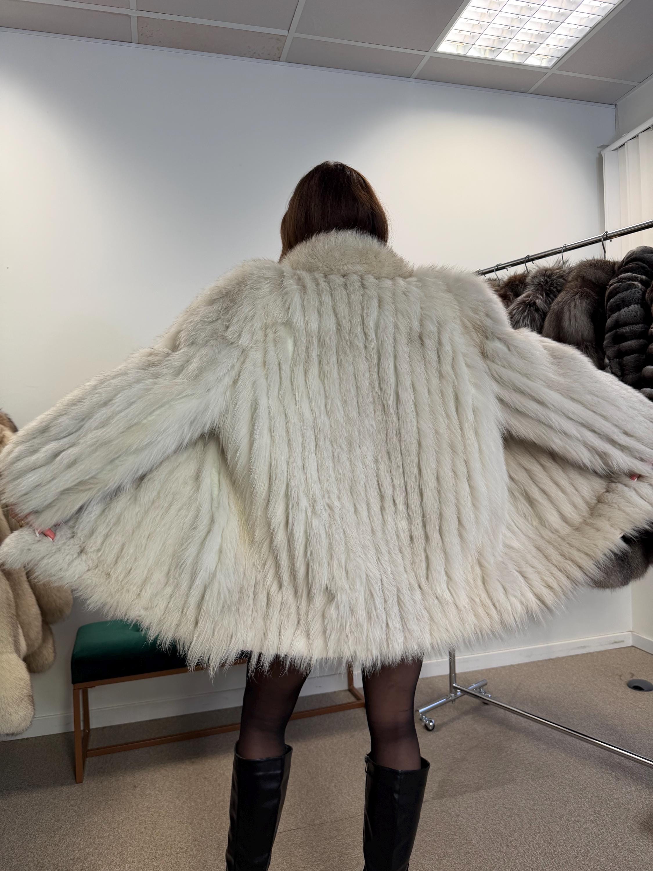 White Fox Fur Jacket, Medium Size, Blue Fox Jacket, Vintage Fur Jacket, Women's Fur Jacket, Real Fox Fur, Real Fox Jacket, Soft Fur Jacket