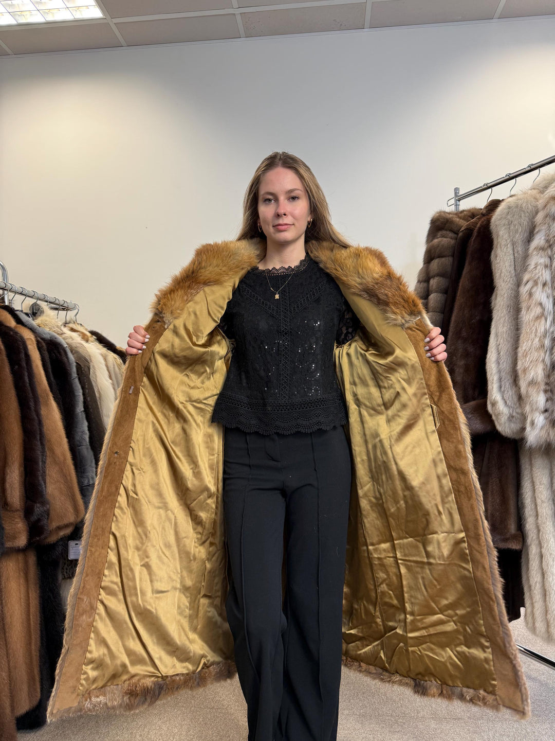 Long red fox coat, open front view, women’s small size, soft real fur