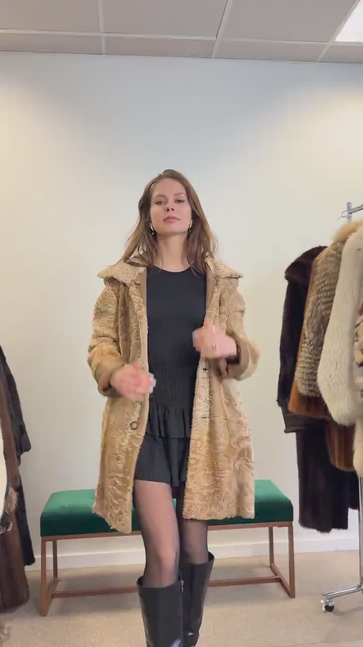 Astrakhan Leather Coat, Double Sided, Medium Size, Golden Fur Coat, Real Fur Coat, Vintage Fur Coat, Astrakhan Leather Fur Coat, Fur Coat