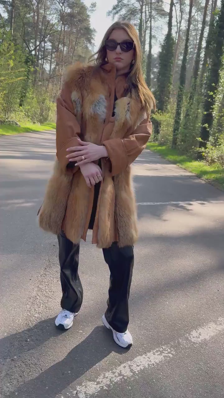 Unisex Red Fox Fur Jacket with Leather, M Size, Rare Find Fox Jacket, Soft Cotton Lining, Eye-Catching Design, Luxury Women's Jacket, Soft