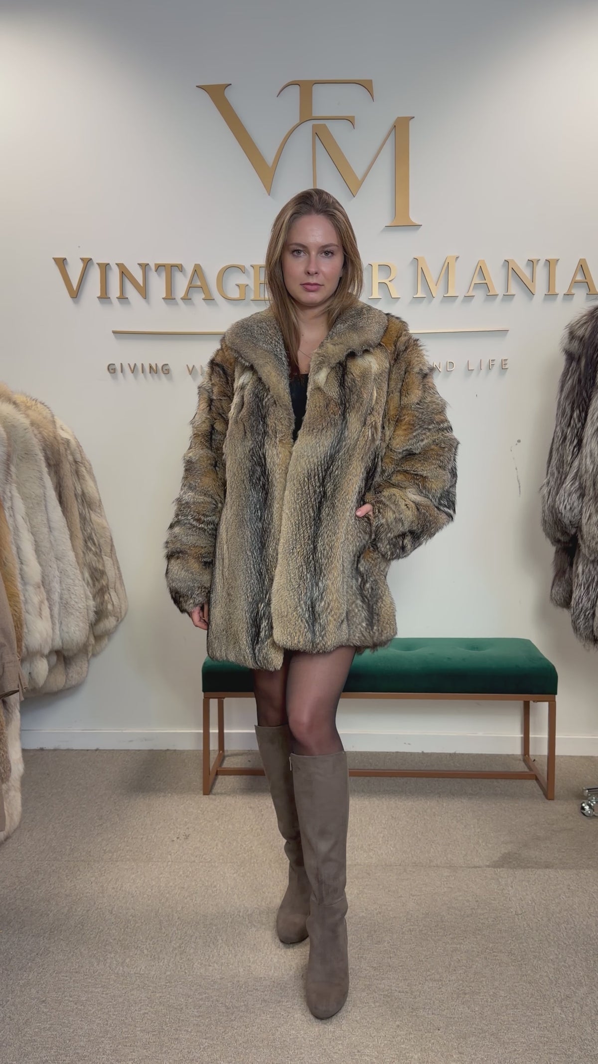 Coyote Fur Jacket, Medium, Soft