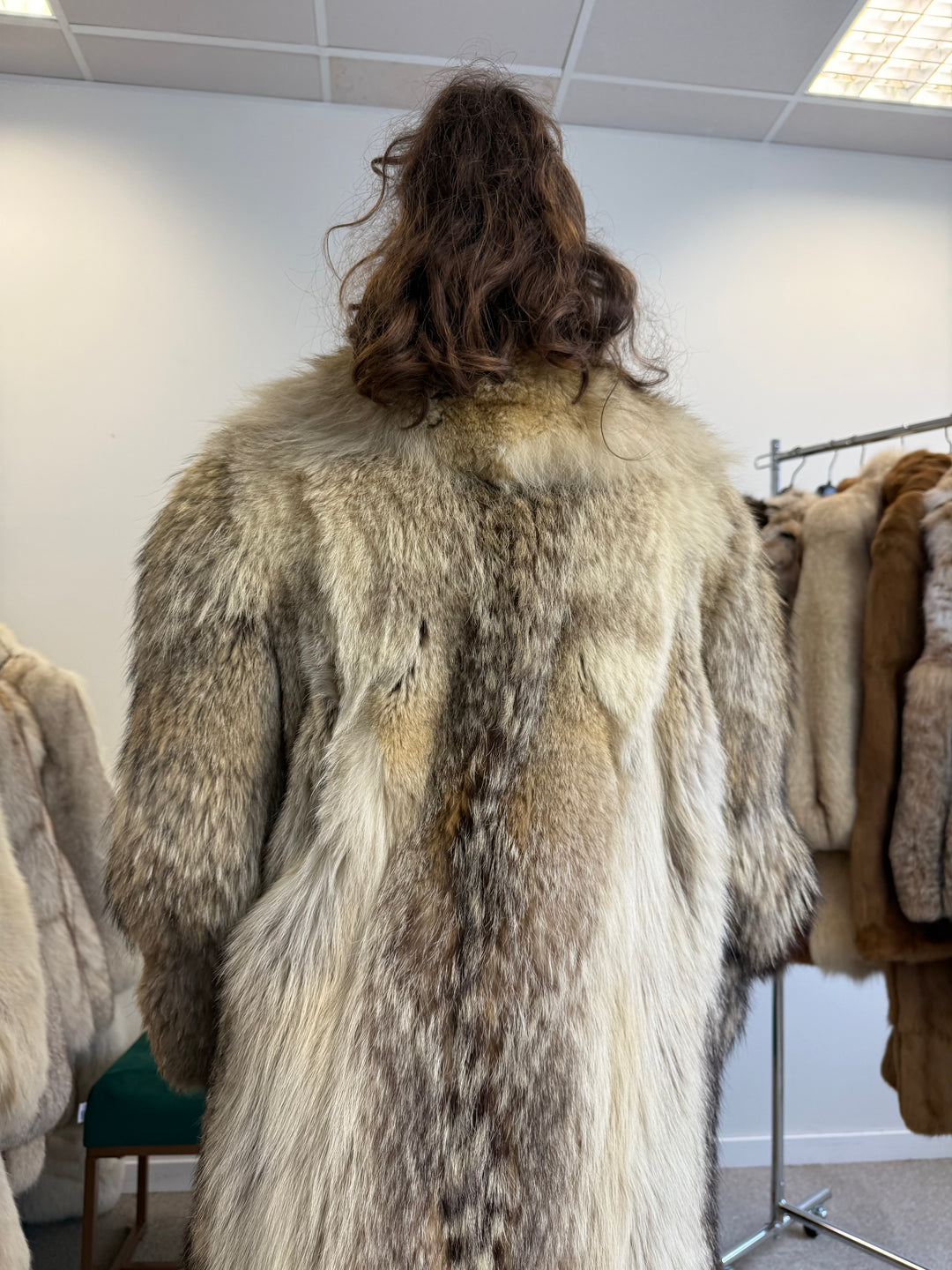 Real Coyote Fur Coat – Soft Thick Vintage Women’s Coat