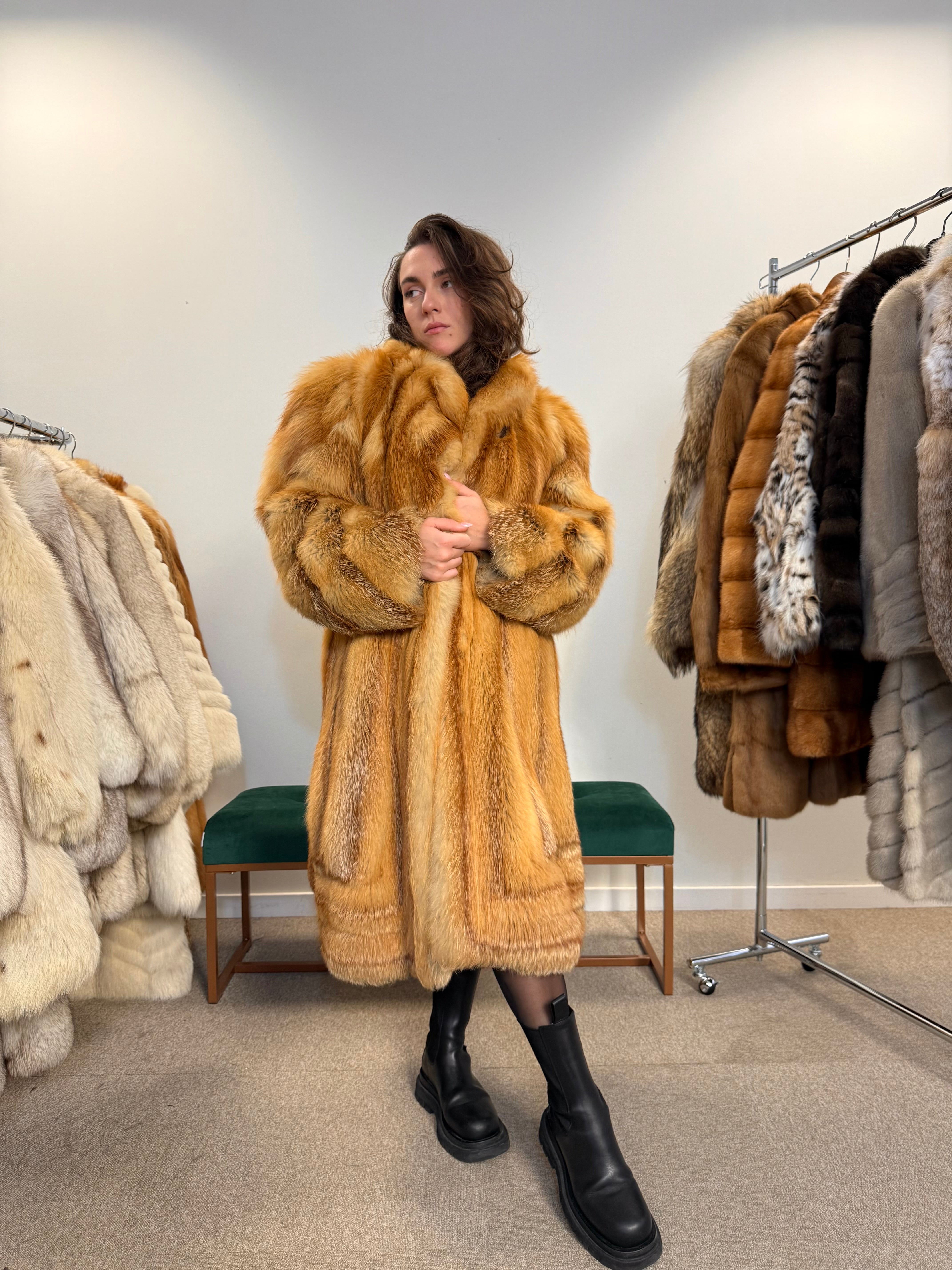 Real Fox Fur Coat from Canada, Red Color, Classic Vintage Design