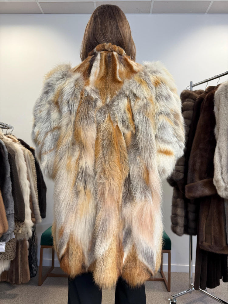 Open front view of red fox fur jacket, women’s large, soft short vintage fur coat.