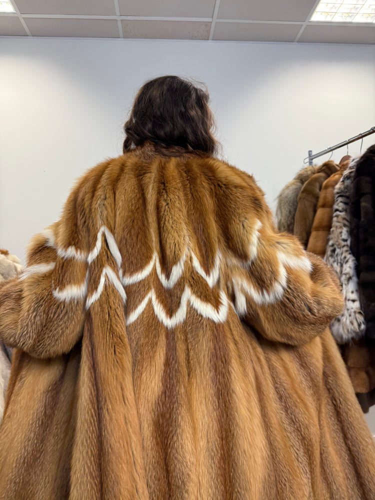 Vintage Red Fox Fur Coat – Oversized Luxury Winter Outerwear